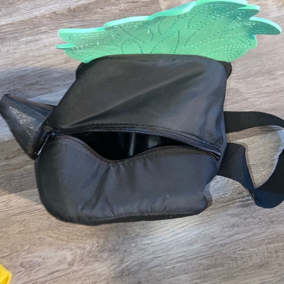 Victoria Secret pineapple cooler bag - Picture 2 of 3